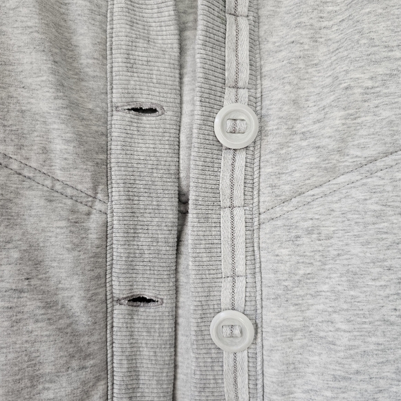 Old Navy Women's Active Heather Grey Vest - Picture 3 of 5